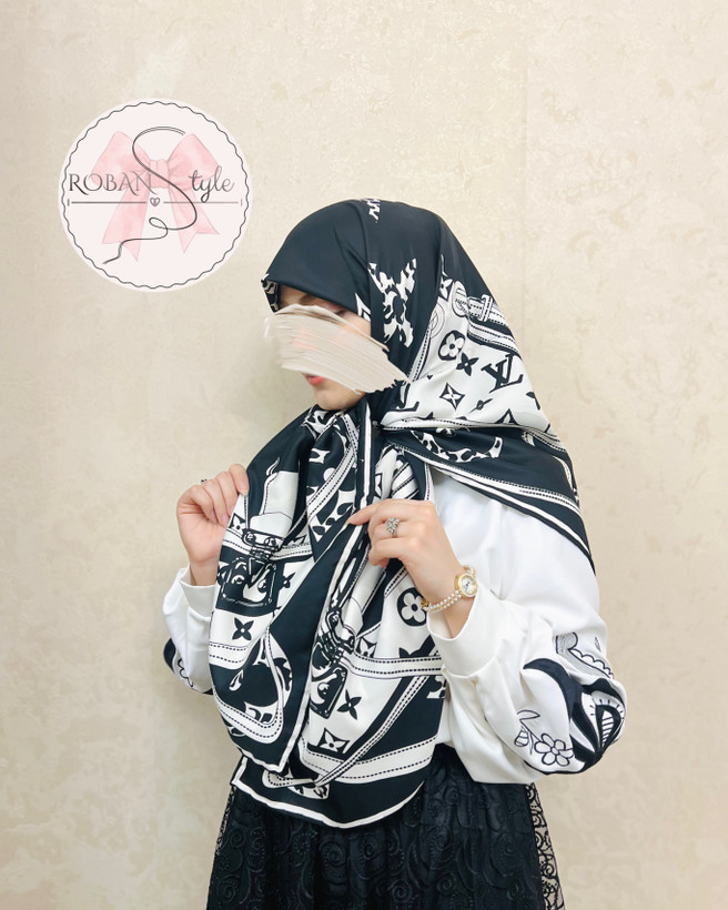 کالکشن ابریشم سفید مشکی لوکس