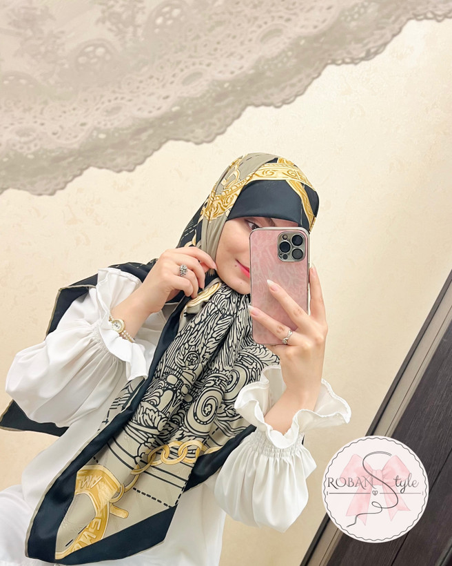 روسری ابریشم ژاکارد لیلیا