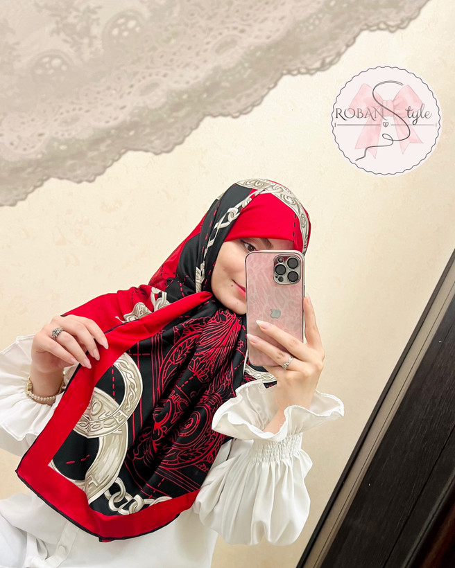 روسری ابریشم ژاکارد لیلیا