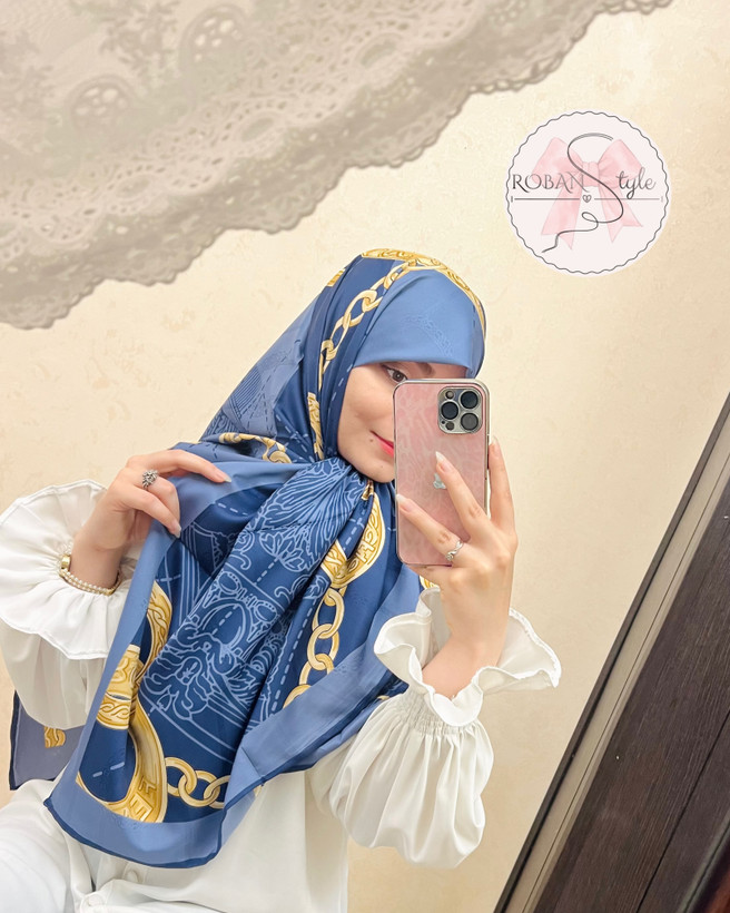 روسری ابریشم ژاکارد لیلیا